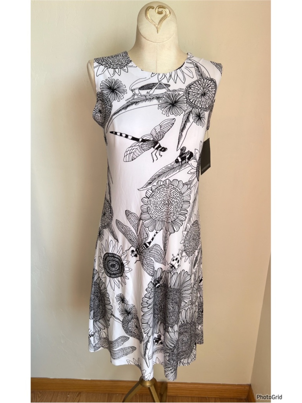 Norma Kamali White Black Flower Bee Ladybug Print Sleeveless Swing Dress NEW XXS